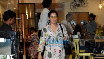 Photos: Kajol snapped at Farmers’ Cafe in Bandra