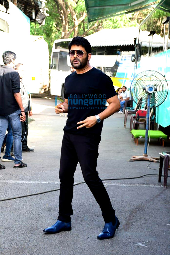 photos kamal haasan snapped for vikram promotions on the sets of the kapil sharma show 3