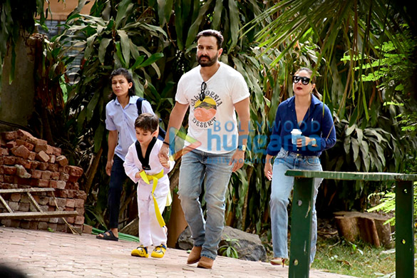 photos kareena kapoor khan saif ali khan and taimur ali khan snapped along with nikhil dwivedi and family in bandra 1