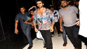 Photos: Kartik Aaryan snapped posing near his Mini Cooper S in Bandra