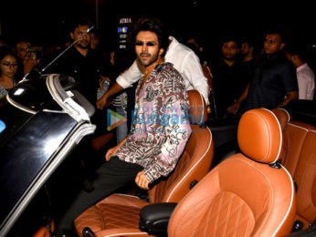 Photos: Kartik Aaryan snapped posing near his Mini Cooper S in Bandra