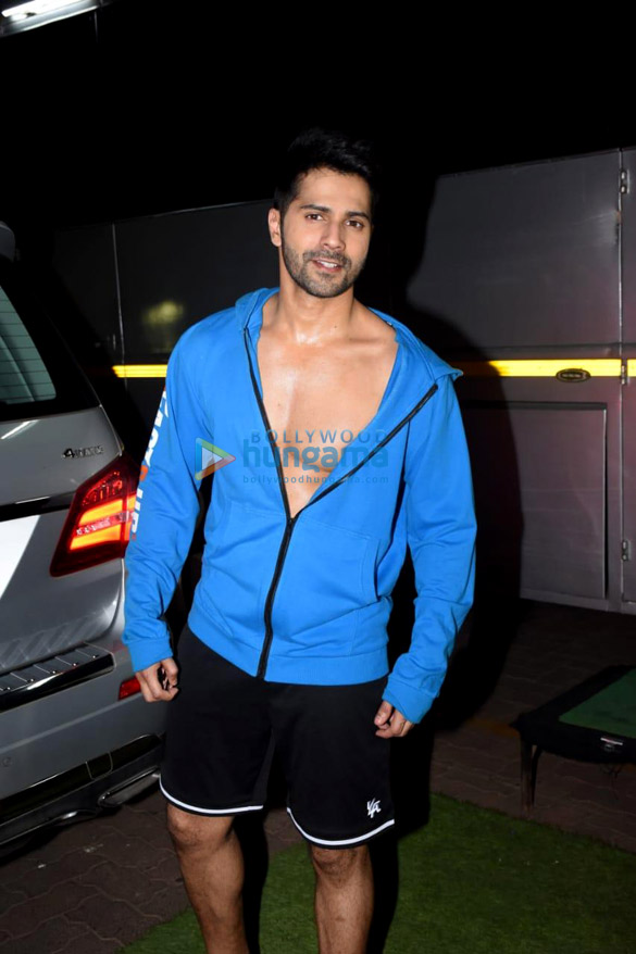 photos kiara advani and varun dhawan snapped in film city 3