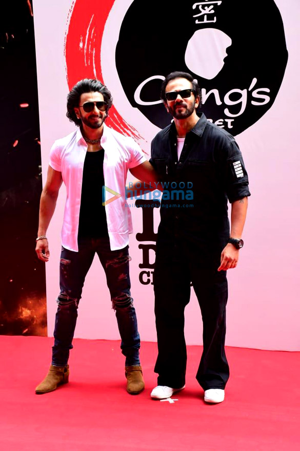 photos ranveer singh and rohit shetty snapped at chings secret made in india launch 9