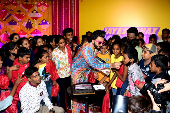 photos ranveer singh snapped at a special screening of jayeshbhai jordaar for children in juhu 6