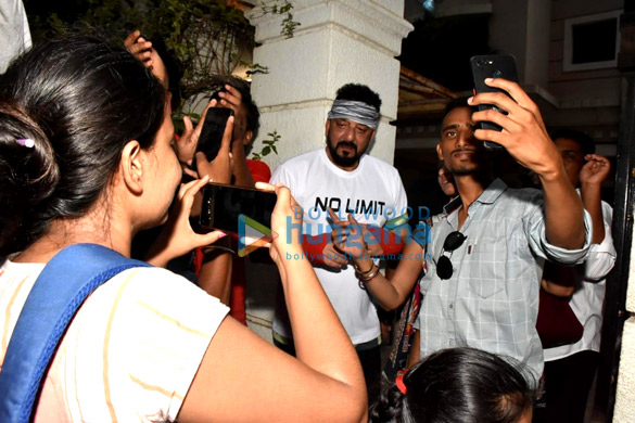 photos sanjay dutt gets surrounded by fans in bandra 1