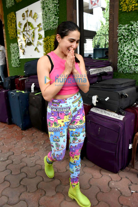 photos sara ali khan snapped at super star hall 1