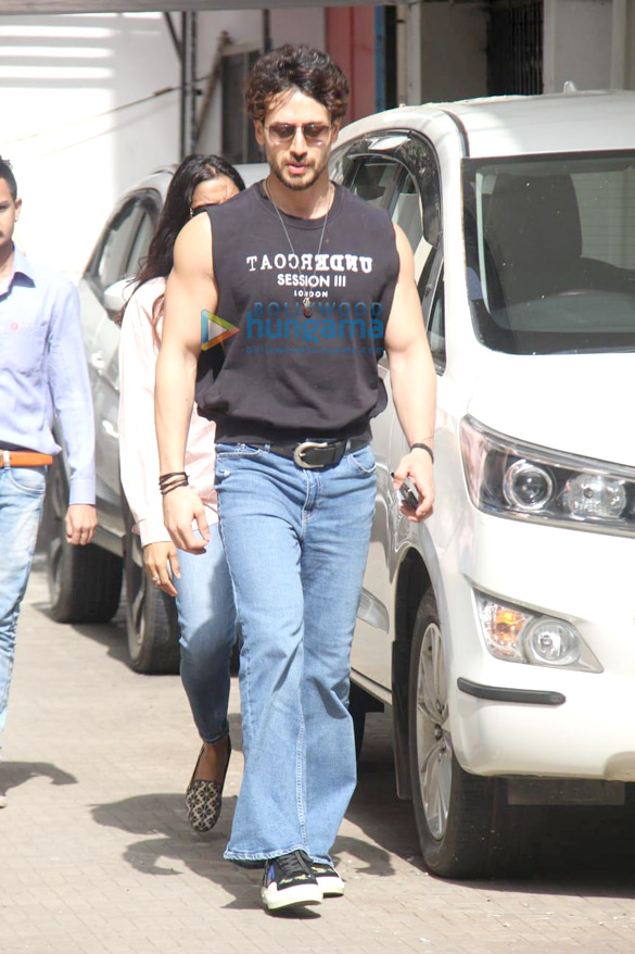 photos tiger shroff snapped outside the dharma office in khar 5