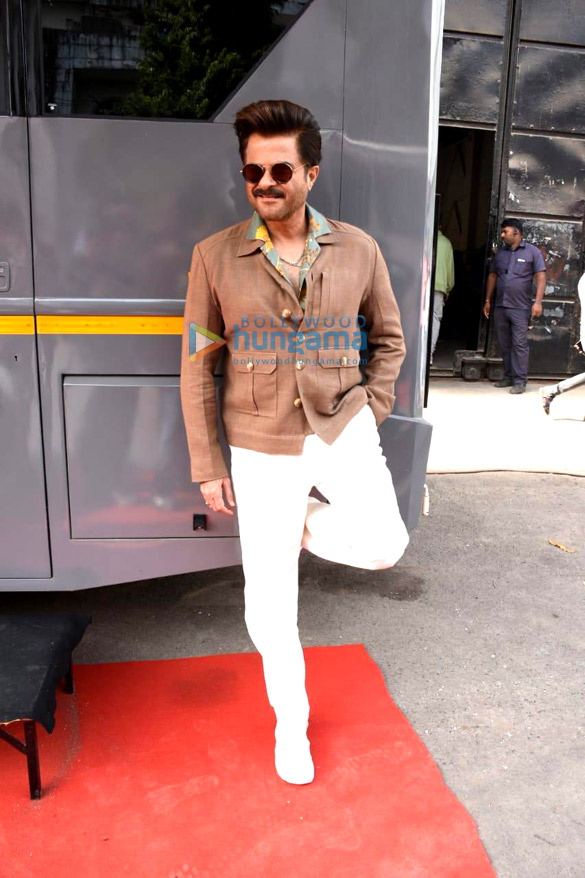 photos varun dhawan kiara advani anil kapoor and neetu kapoor snapped promoting their film jugjugg jeeyo 15