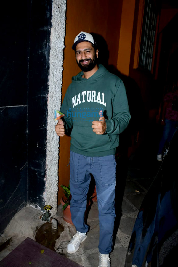 Photos: Vicky Kaushal snapped outside a dance class in Juhu Photos: Vicky Kaushal snapped outside a dance class in Juhu