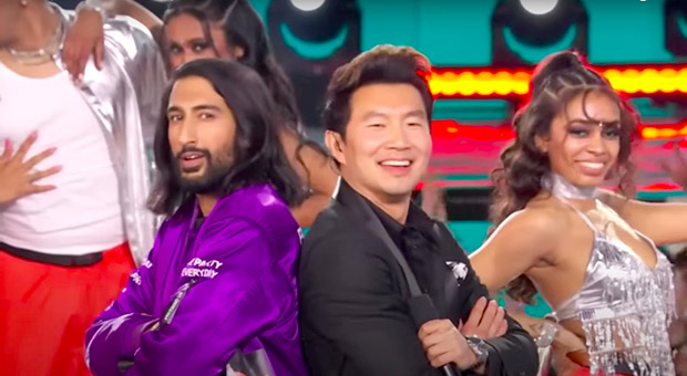 Shang-Chi star Simu Liu shares bhangra moves with rapper Tesher on hit ...