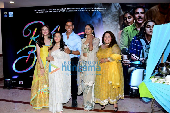 Photos: Akshay Kumar and cast of Raksha Bandhan launch the new track from the film Photos: Akshay Kumar and cast of Raksha Bandhan launch the new track from the film