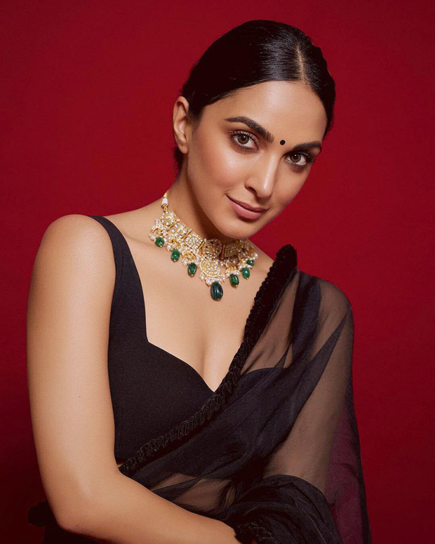 Kiara Advani looks resplendent in black organza saree for JugJugg Jeeyo promotions Kiara Advani looks resplendent in black organza saree for JugJugg Jeeyo promotions