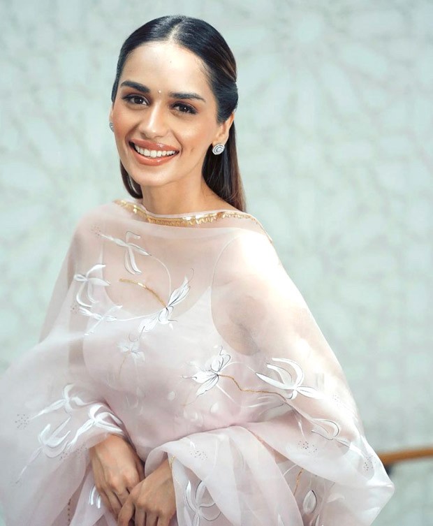 Manushi Chillar looks elegant in pink hand painted pink kurta set as she decks up for Samrat Prithiviraj promotions