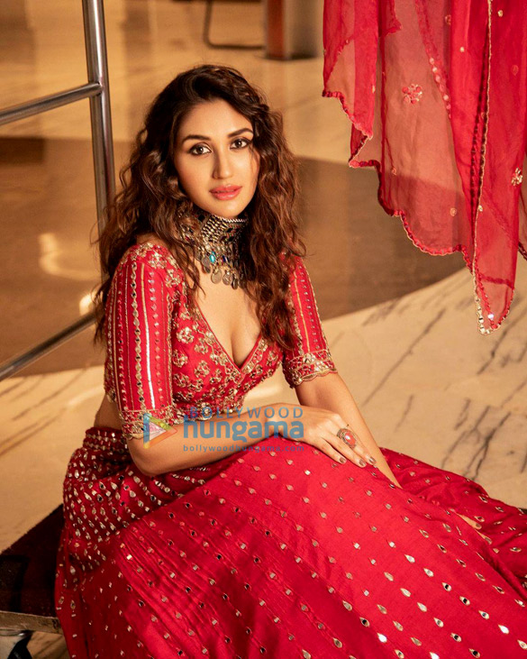 nikita dutta 2 9
