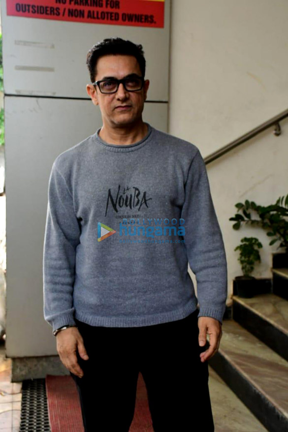 Photos: Aamir Khan snapped in Andheri Photos: Aamir Khan snapped in Andheri