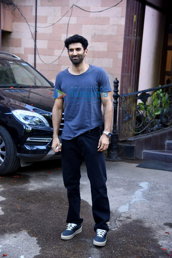 photos aditya roy kapur spotted at futureworks sound city in andheri 2