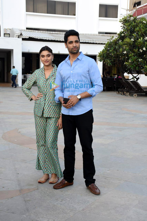 photos adivi sesh and saiee manjrekar snapped during the promotions of major 1