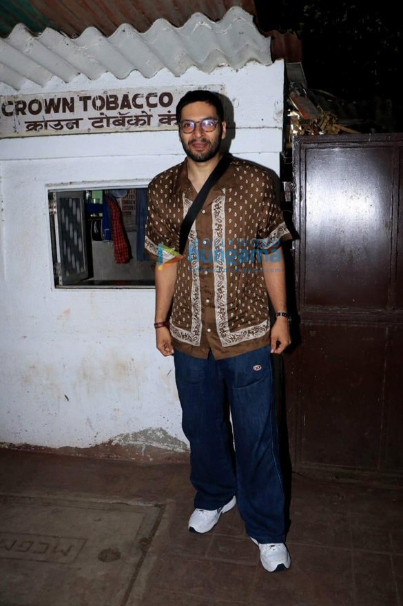photos ali fazal and richa chadha snapped in bandra 3