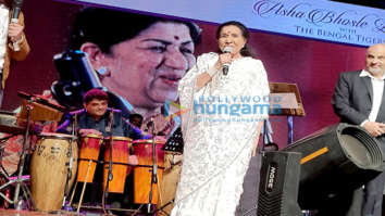 Photos: Asha Bhosle snapped at Asha Bhosle Live with the Bengal Tigers event