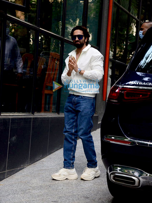 photos ayushmann khurrana snapped at maddock films office in santacruz 1