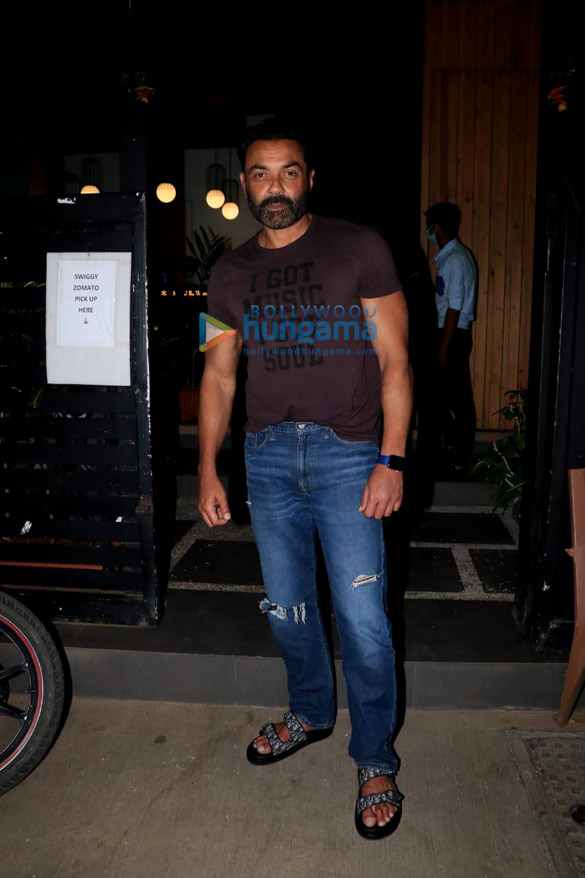photos bobby deol snapped in bandra 1