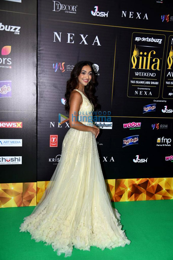 photos celebs grace iifa awards 2022 green carpet and iifa rocks in abu dhabi 6