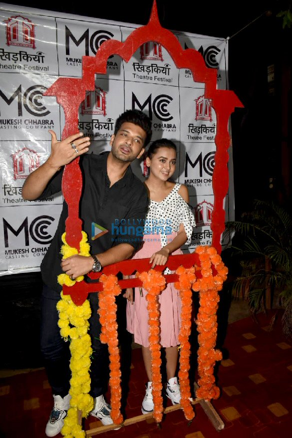 photos celebs snapped at the khidkiyaan theatre festival 2