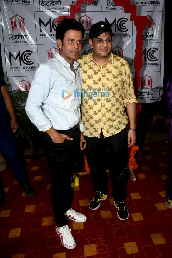 photos celebs snapped at the khidkiyaan theatre festival 6