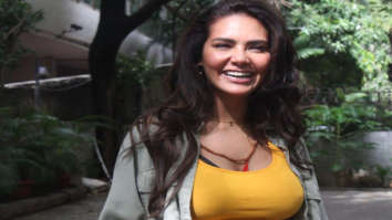 Photos: Esha Gupta and Mira Kapoor spotted outside a clinic in Santacruz