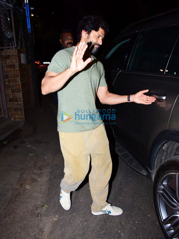 photos farhan akhtar spotted at a dubbing studio in bandra 2