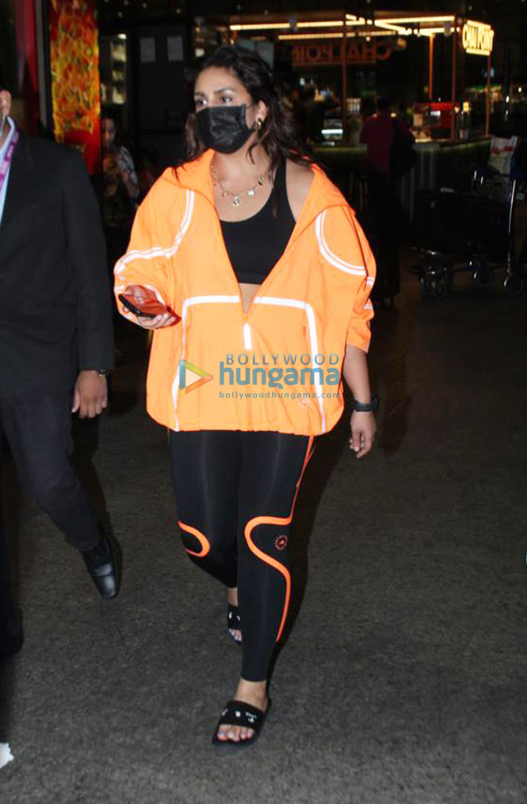 photos huma qureshi snapped at the airport 3 2