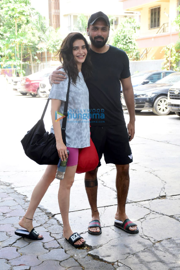 photos karishma tanna and her husband snapped in bandra 2