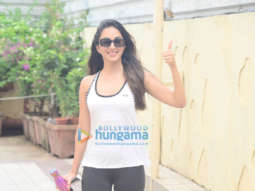 Photos: Kiara Advani snapped in Bandra