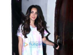 Photos: Kiara Advani spotted at a dubbing studio in Bandra