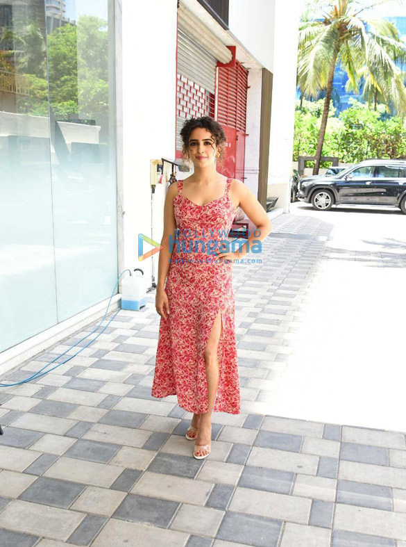 photos rajkummar rao and sanya malhotra spotted at t series office promoting their film hit the first case 6