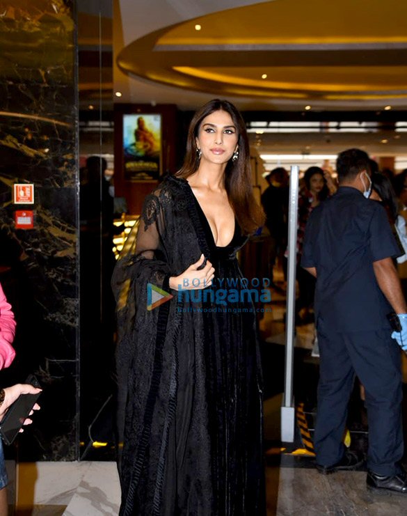 photos ranbir kapoor sanjay dutt vaani kapoor snapped at the trailer launch of shamshera 2
