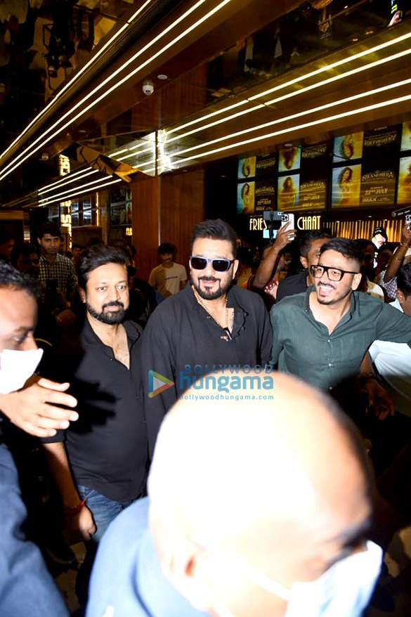photos ranbir kapoor sanjay dutt vaani kapoor snapped at the trailer launch of shamshera 5
