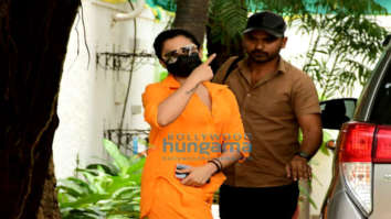 Photos: Rashmika Mandanna snapped at a dubbing studio in Juhu