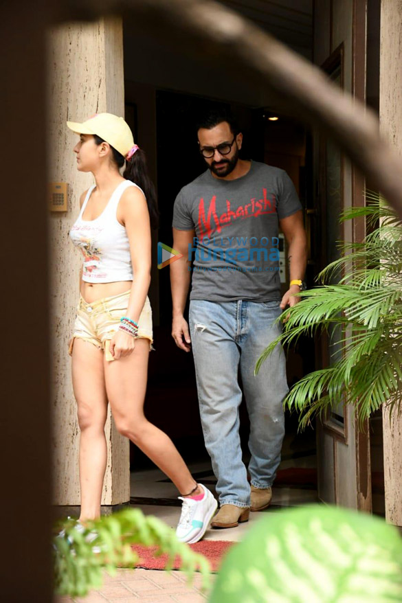 photos sara ali khan and saif ali khan spotted in bandra 4
