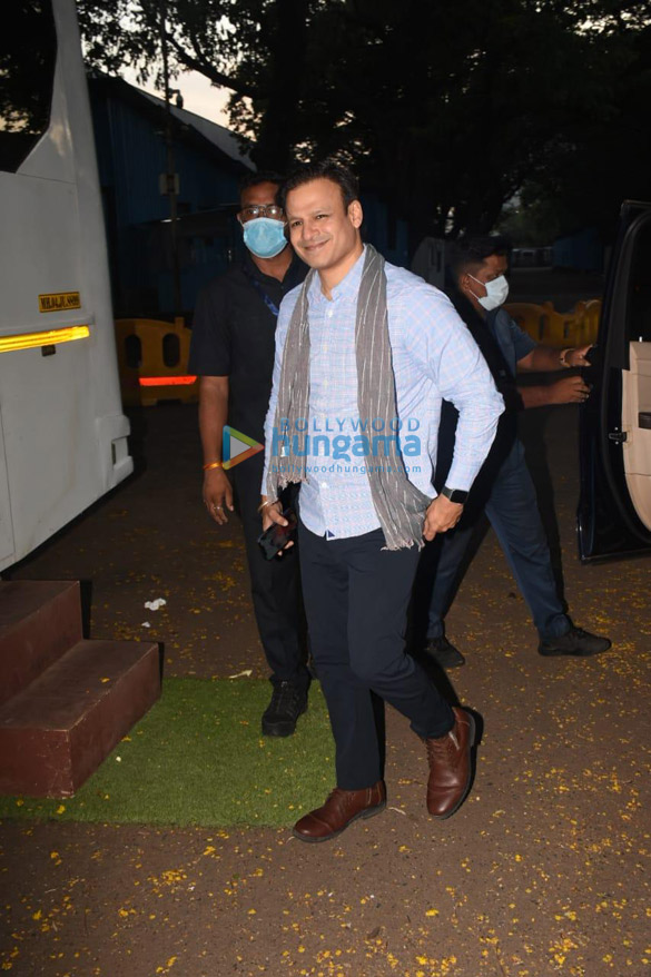 photos soha ali khan vivek oberoi mohammad azharuddin and others snapped at the grand finale of mrs india world 6