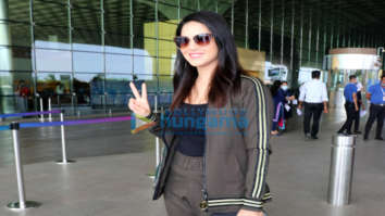 Photos: Sunny Leone snapped at the airport