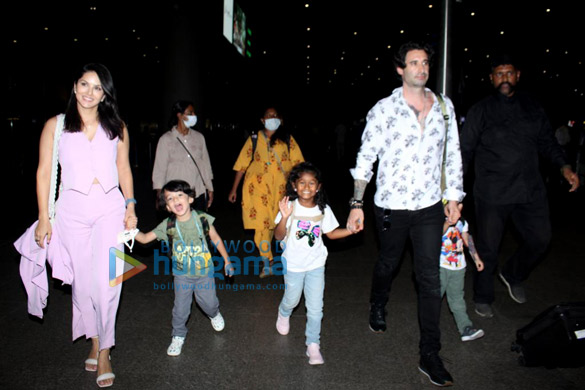 Photos: Sunny Leone snapped at the airport Photos: Sunny Leone snapped at the airport