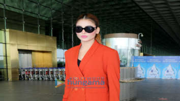 Photos: Urvashi Rautela, Karan Kundra and Tejasswi Prakash snapped at the airport