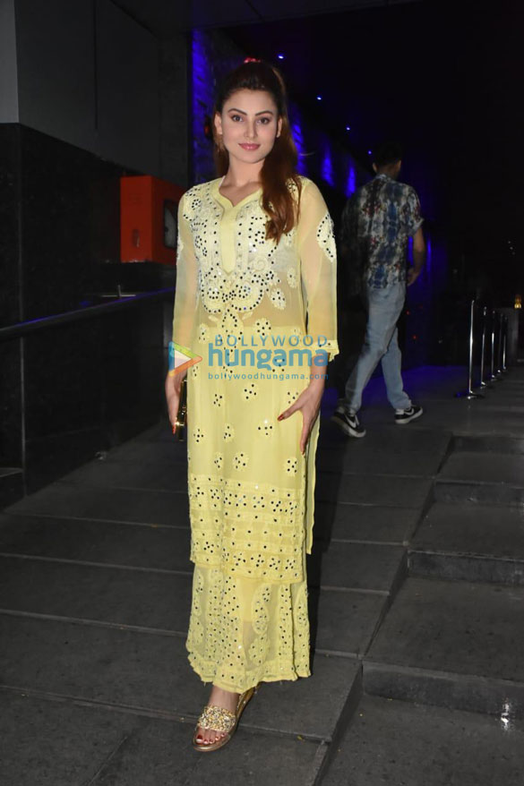 photos urvashi rautela snapped at game palacio bandra 3