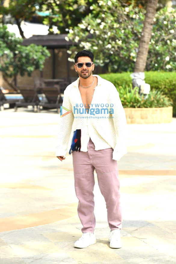 photos varun dhawan kiara advani anil kapoor and neetu singh snapped during the promotions of jugjugg jeeyo 11