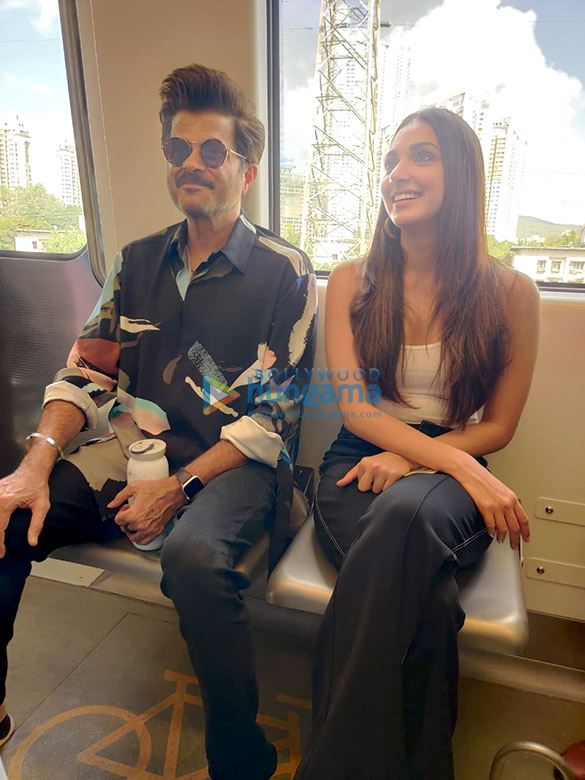 photos varun dhawan kiara advani and anil kapoor travel by mumbai metro amidst jugjugg jeeyo promotions 2