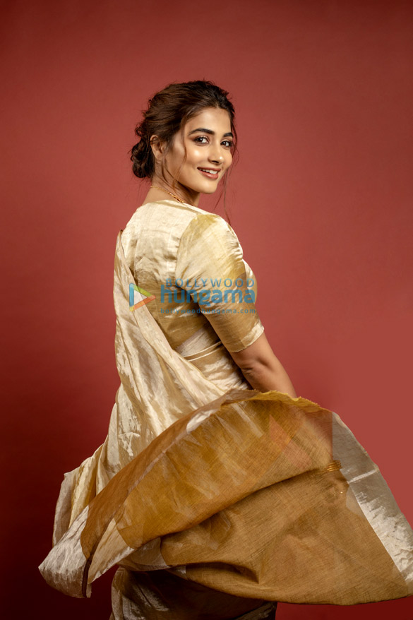 pooja hegde 3 47