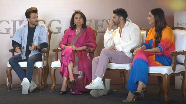 ROFL- Anil Kapoor on hanging out with Karan Johar: “Hum jaana bhi nahin chahte” | JugJugg Jeeyo team ROFL- Anil Kapoor on hanging out with Karan Johar: “Hum jaana bhi nahin chahte” | JugJugg Jeeyo team