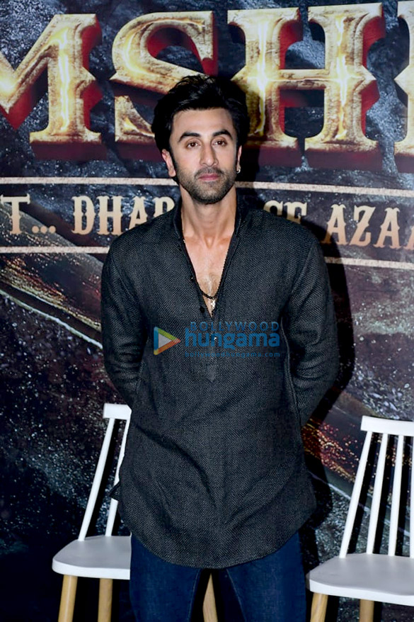 ranbir kapoor sanjay dutt vaani kapoor snapped at the trailer launch of shamshera 8