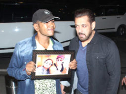 Salman Khan leaves for Abu Dhabi to host IIFA 2022